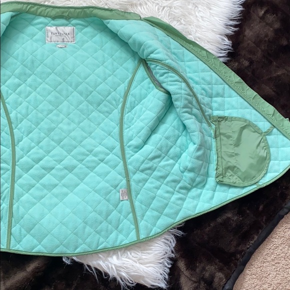 Van Heusen Green Puffer Vest - Picture 5 of 7